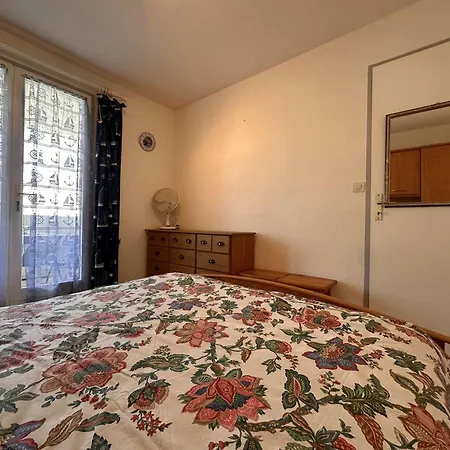 Apartamento 2p Avec Balcon A 700m De La - Fr-1-246a-369
